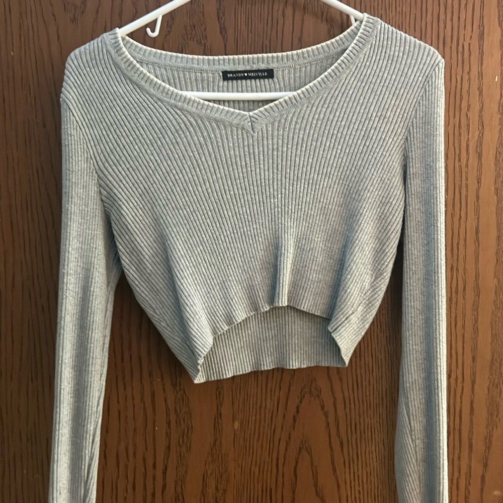 grey brandy Melville sweater